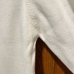 Northern Isles White Loop Fringe Thick Knit Long Sleeve Sweater Photo 3