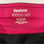 Reebok Play Dry Black Capri Leggings - Size Small Photo 3