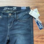 Seven7 Women’s Skinny Stretch Distressed Dark Wash Jeans Size 4 NWT Photo 2
