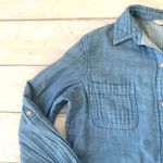 Riders By Lee  Women’s S/M Blue Denim Chambray Button Up Cotton Shirt Size Small Photo 1