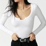 Joah Brown  Classic Long Sleeve Henley Top T Shirt in White, Size S/M Photo 3