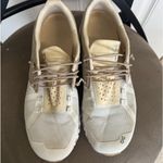 on cloud Size 8.5  Sand/snow 50/50 lace up low top Running Sneakers.  In EUC!   Upgrade your athletic footwear collection with these ON Women's Cloud 50/50 Running Sneakers Photo 1
