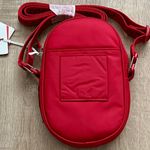 Lululemon team Canada 22 future legacy crossbody bag crimson unisex one size NWT Photo 6