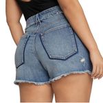 Good American  Bombshell Jean Shorts Shadow Pocket Raw Hem Blue Size 20 Plus Size Photo 2