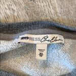 EXPRESS Women’s Gray Sweatshirt Photo 2