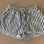 Universal Threads Striped Shorts  Photo 0