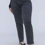 Everlane  The Curvy '90s Cheeky Jeans in Washed Black Photo 0