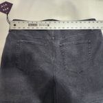 Ava & Viv  Women high rise Bermuda shorts relaxed fit waist 40'' Photo 5