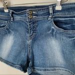 2.1 Denim Shorts Forever 21 Classic Trendy Neutral Jean Pockets Cute Fade Wash Blue Size 30 Photo 1