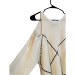 SheIn White Diamond Print Cold Shoulder Asymmetrical Hem Knit Sweater Women Sz M Photo 5