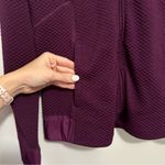 Marmot  Full Zip Hooded Jacket Purple Quilted Lightweight Women's Size Medium Photo 3