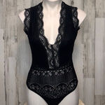 Papaya Black Lace Plunge Bodysuit Women’s Size M Sexy Sheer Sleeveless One Piece Photo 0