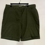 Croft & Barrow  Dark Green Women's Cargo Shorts Photo 0