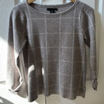 Tahari Sweater Photo 0