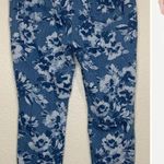 Isaac Mizrahi True Denim Floral Print Ankle Jeans Photo 6