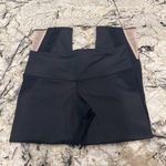 Alo Yoga  Black Leggings Cropped Capri- Women’s size‎ XS Photo 1