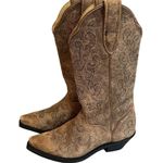 Women’s Distressed Leather Western Snip Toe Pull On Boots, Sz 7.5 Photo 1