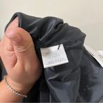 Theory EUC  pinstripe wool blazer size 8 women’s buttons Photo 7