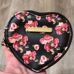 Juicy Couture  Heart Shape Wristlet Roses Flowers Photo 2