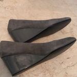 Taryn Rose TR  gray suede wedge size 8.5 Photo 3