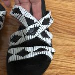Urban Outfitters  white and black slip‎ on sandals women’s size 7 Photo 7