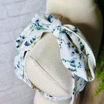 Boutique Floral Crop Top Photo 4