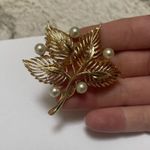 Beautiful Vintage Signed Lisner Brooch Pin Gold Tone Leaves Photo 3