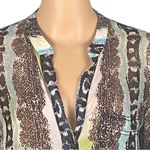 Diane Von Furstenberg  Silk Gilmore style blouse in Oasis Snake Print Size 4 EUC Photo 1