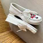 Minnetonka 2000s  Thunderbird White Leather‎ Beaded Southwest Moccasins Size 8 Photo 6