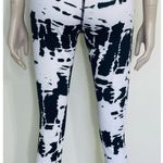 Alo Yoga Capri Airbrush Leggings Photo 4