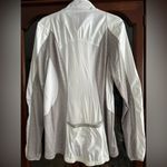 Lululemon White light weight runner windbreaker Jacket Photo 2