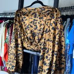 Windsor Chic Look Leopard Print Satin Puff Sleeve Crop Top Photo 9