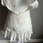 Edite Mode ELEGANT WHITE LACE RUFFLE DEEP V Photo 9