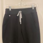 FIGS scrubs, joggers, size small Photo 1