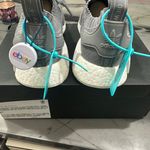 Adidas NMD R1 Photo 2