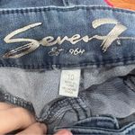 Seven7  Jeans, Booty-Shaper, Skinny, Size 10 Photo 3
