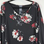 Chelsea & Theodore Top Women's 2XL Black Multi Floral V Photo 1
