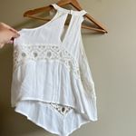 ASTR  the label White Halter Neck Tank Top with Crochet Lace‎ Womens Size XS Photo 7