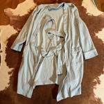 Amazon  light blue robe size medium  Never worn bought and took the tags off  Cotton / poly blend  Photo 0