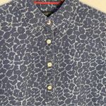 Talbots Petite women roll up sleeves acid wash animal print denim shirt size 2P Photo 4