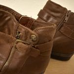 Baretraps  Women’s Tan Leather Boots Photo 4