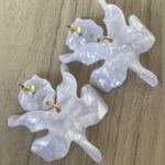 Lilly Pulitzer Chic White Floral Earrings Photo 4