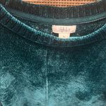 Luxurious Green Velvet Sweater Size XL Photo 1