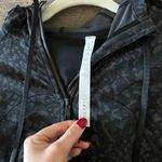 Lululemon  Hooded Define Jacket Nulu in Wild Thing Camo Deep Coal Multi Photo 6