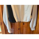 Sports Illustrated Women's Cropped Pullover Sweatshirt Colorblock M Gray Size M Photo 3