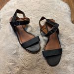Lucky Brand  Size‎ 9.5 Block Heeled Sandals Open Toe Buckle Black  Sandal Heels Photo 2