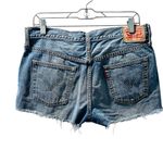 Levi's Levi Strauss 501 Medium Wash Denim Jean Shorts Size 28 Mid Rise Women's Casual Photo 2