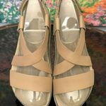 Sorel NWOB Women's Roaming Criss Cross Platform Sandals Khaki 8 Photo 0