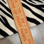 IN FASHION Women's Long Sleeve Sweater Leopard Rose Zebra Print Cream Black Red Size undefined Photo 3