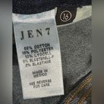 7 For All Mankind JEN7 by 7 for ALL MAN KIND mid length dark wash shorts size 16 high rise Photo 8